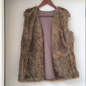 Faux fur vest, M, Brown